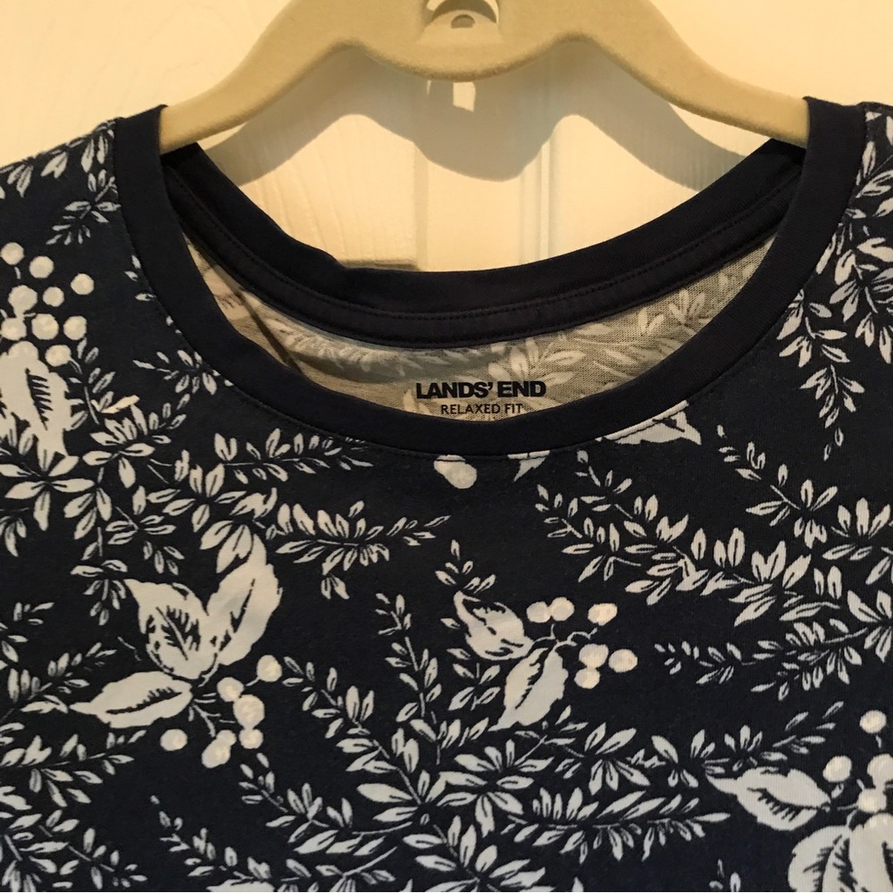 Lands’ End pullover top. Medium 10-12 relaxed fit. Blue and white print …